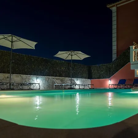 Five Stars Villa *